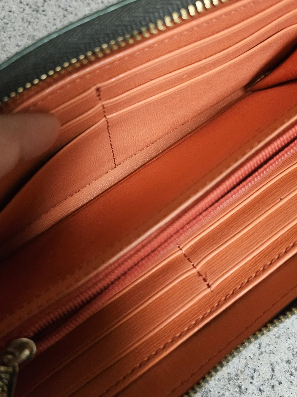 Fossil Green Leather Zip Wallet